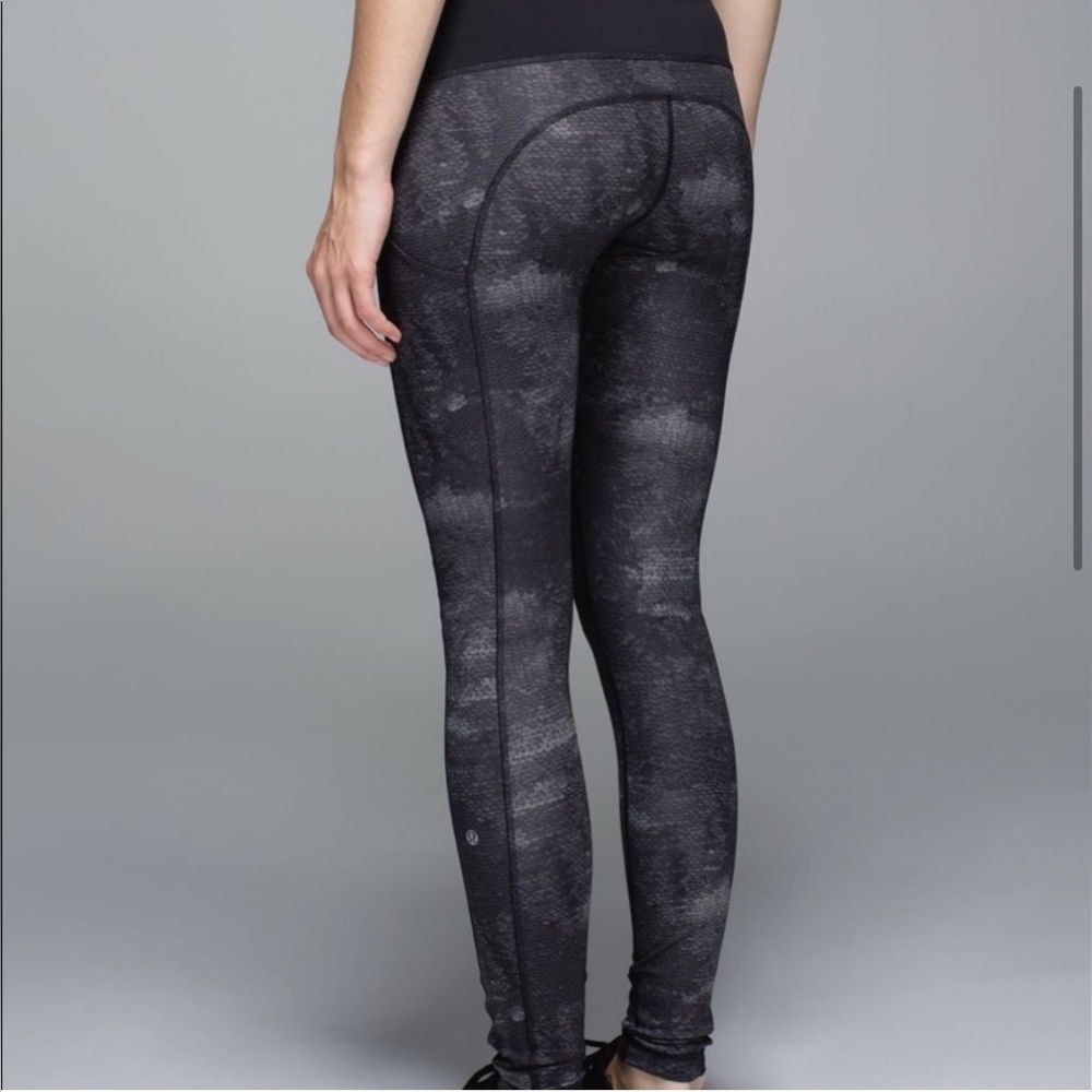 Lululemon gently used leggings size 2